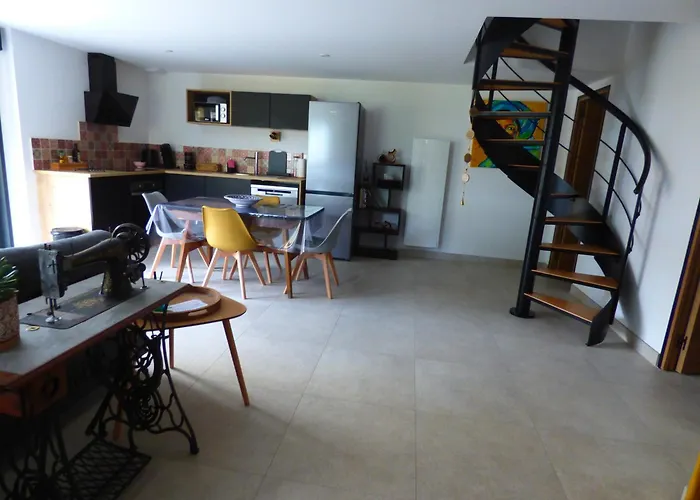 Petite Maison En Briere.